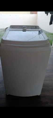 vendo máquina de lavar roupas semi nova, perfeita de 14 kg