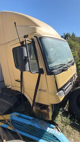 CABINE ATEGO 1725