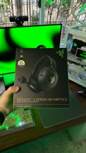 Razer Kraken V4 X Sensa HD Haptics - Headset Gamer RGB Háptico LANÇAMENTO