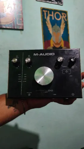 Interface de Áudio M-AUDIO MTRACK 2X2 C-SERIES 
