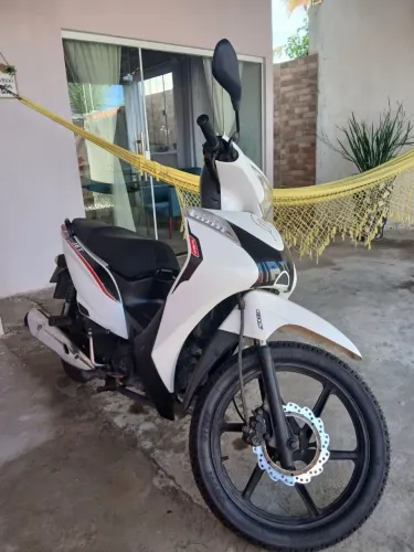 Vendo moto zerada