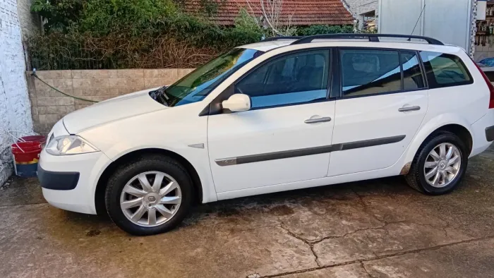 Renault Megane Grand Tour Dynam. Hi-flex 1.6 16V 2012