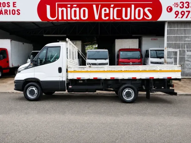 Iveco Daily Chassi Chassi 45-180 Longo 3.0 (die.)(e6) 2025