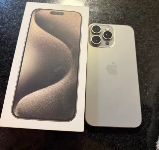 iPhone 15 Pro Max 256gb cor natural titanium