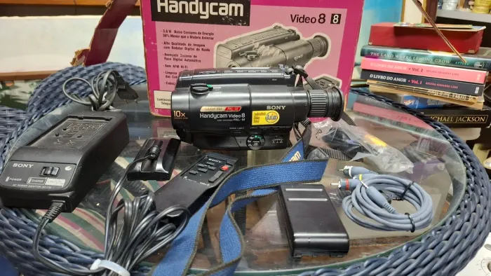 filmadora Sony Handycam CCD-TR330BR VENDEMOS COMO DECORAÇÃO OU RETIRADA DE PEÇAS