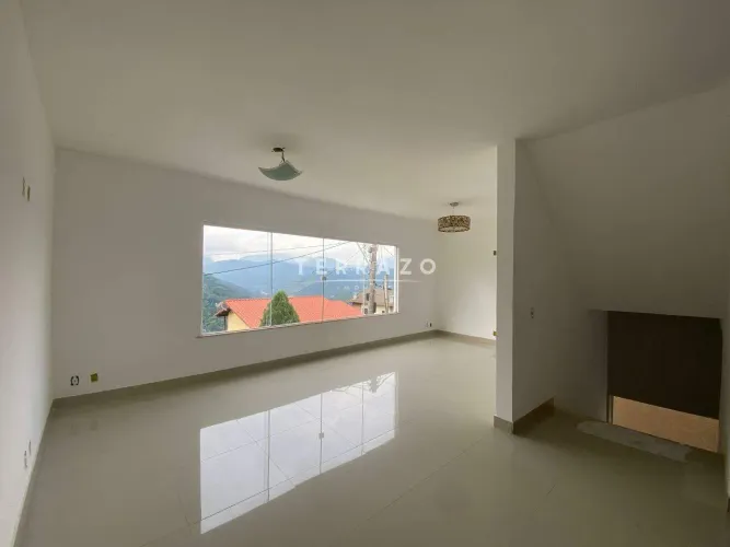 Casa em Condomínio para aluguel, 4 quartos, 1 suíte, 2 vagas, Albuquerque - Teresópolis/RJ