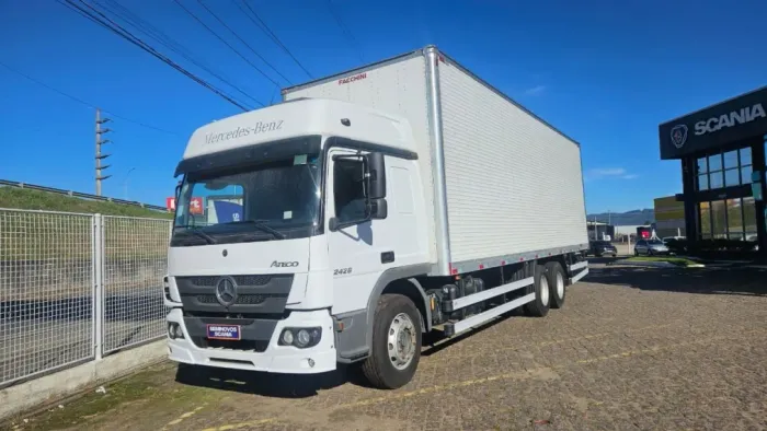 Mercedes-Benz ATEGO 2426 6x2 2022
