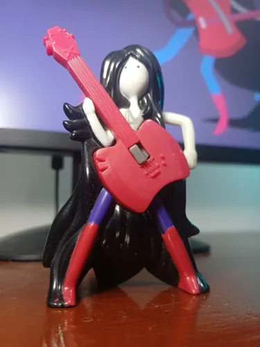 Boneca Marceline com Baixo - Hora de Aventura, Coleção McDonald's 2015