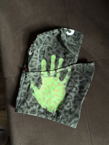Balaclava Máscara SUPREME Reativa Muda de Cor