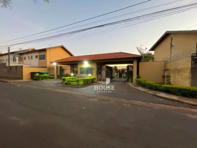 Sobrado com 3 dormitórios para alugar, 118 m² por R$ 2.583,65/mês - Condomínio Villagio Di