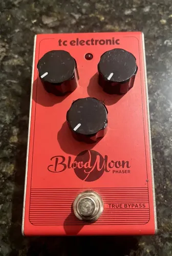 Pedal TC Electronic Blood Moon Phaser usado