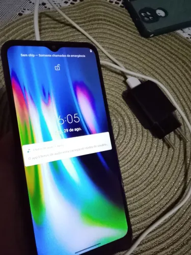 Celular Moto G9 Play 64G usado em bom estado de conservação 