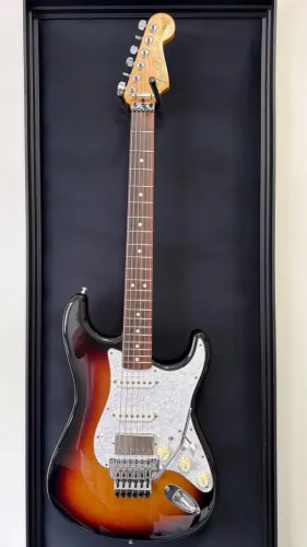 Guitarra Fender