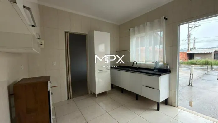 Casa à venda no bairro Parque São Matheus em Piracicaba, Parque São Matheus, com 1 quarto,