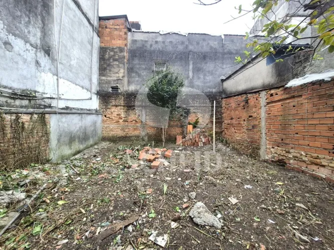 Terreno com 300m2 a venda na Vila Constança !