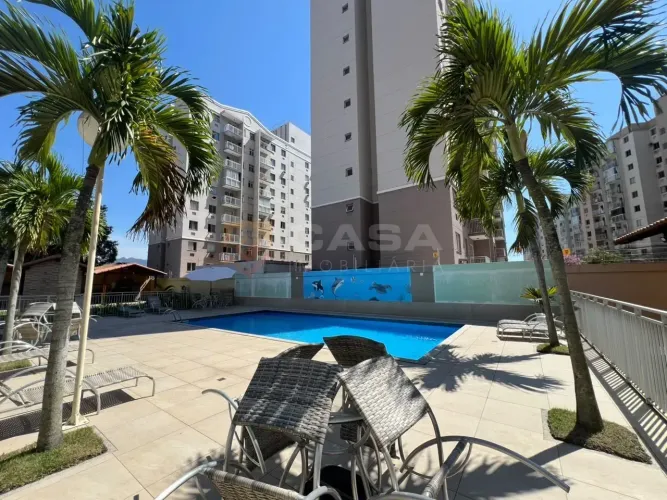 Apartamento com 2 quartos, 1 vaga, 50 m² 2 quartos, andar alto no Cond. Via Parque