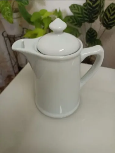 bule/leiteira de porcelana