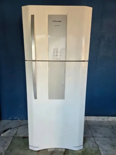 Vendo geladeira Electrolux