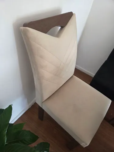Cadeiras de Jantar Creme Suede - R$ 250