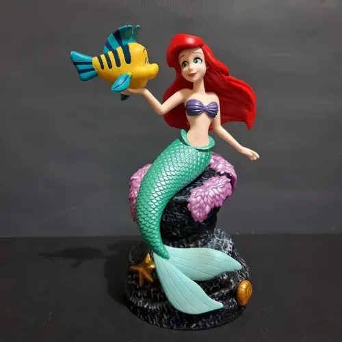Estatueta Princesa Ariel e Linguado A Pequena Sereia 19cm PVC