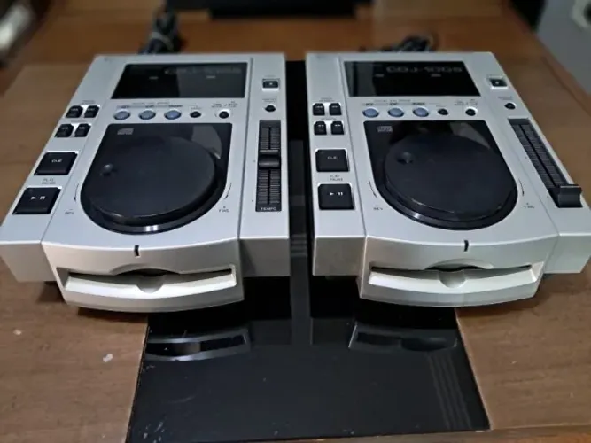 Pionner CDJ-100S - Dois (2)