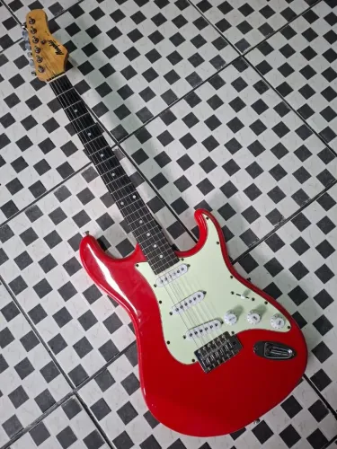 Guitarra Tagima Memphis Stratocaster esrilo giannini strinberg fender squier strato