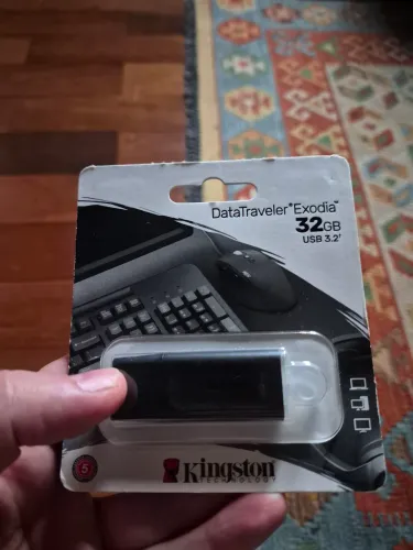 Pen drive Kingston data traveler exodia 32 gb USB 3.2