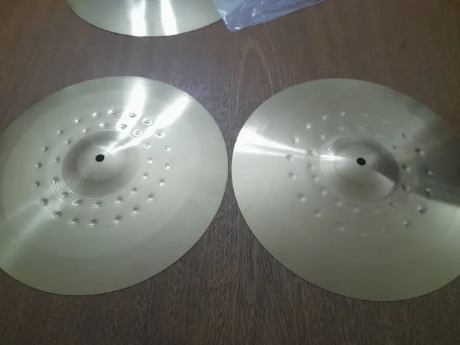 Prato chimbal 14" hi hat bateria .sem uso.