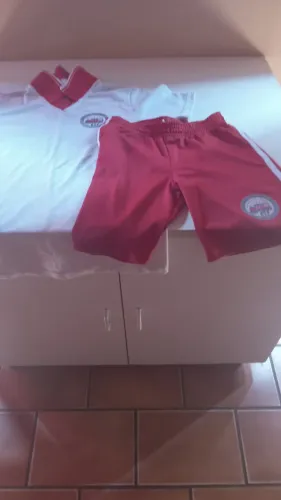 Kit uniforme escola trenzinho feliz tamanho p. Seminova