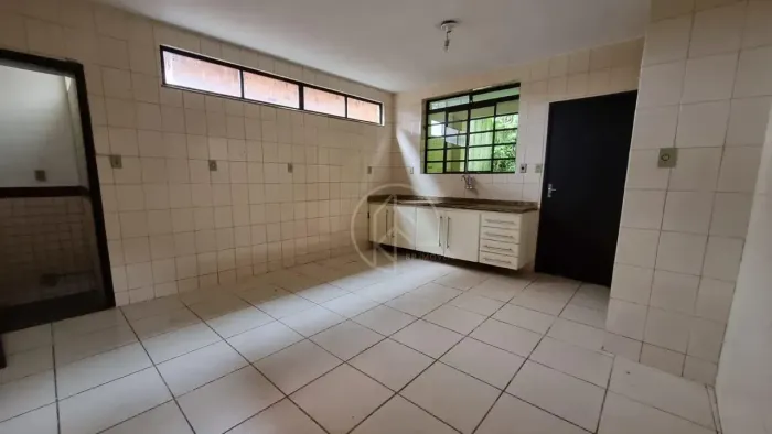 Imóvel para venda tem 120 metros quadrados com 5 quartos em Jardim Natal - Juiz de Fora -