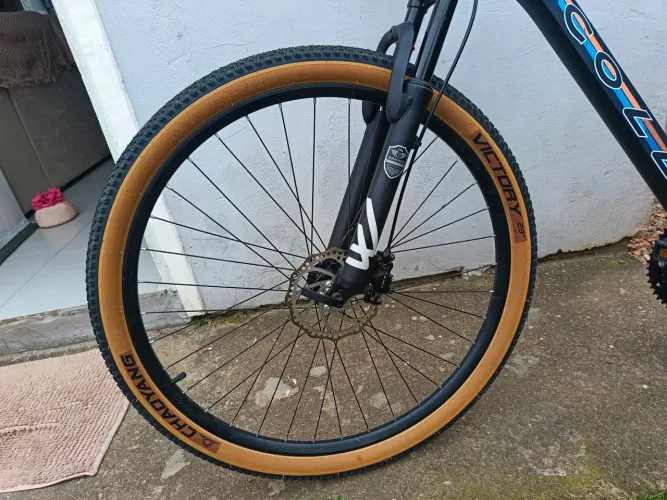 Bicicleta aro 29 colli