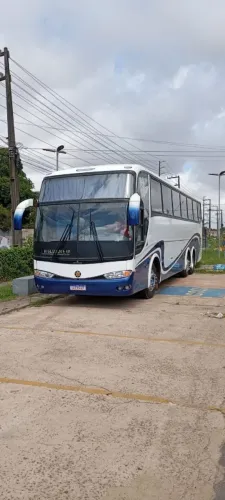 Ônibus a venda