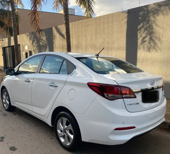 Hyundai HB20S Premium 1.6 Flex 16V Aut. 4P 2017