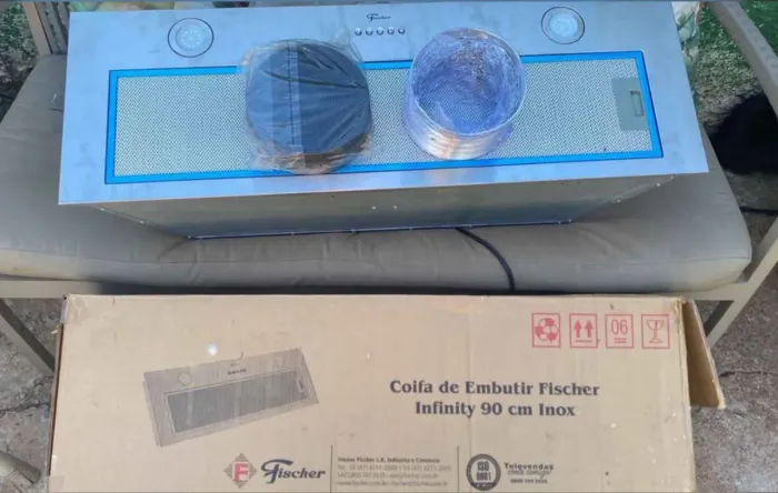 Vende se Coifa de embutir Fischer Infinity 90 cm inox