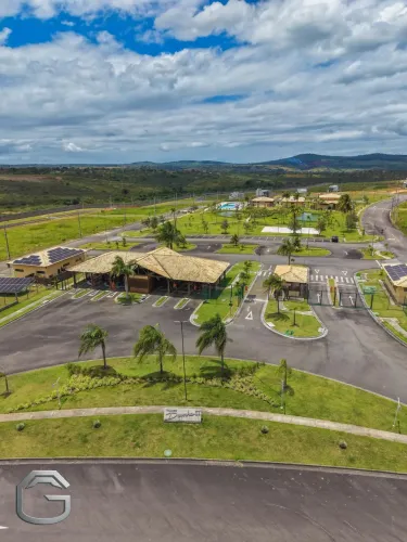 Lote 328m² a venda no Condomínio Village Damha II no bairro SIM