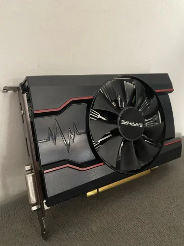 Placa de vídeo Rx 550 4 giga Gddr5