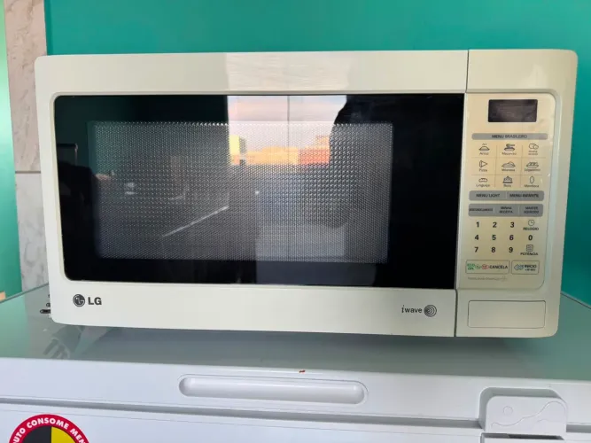Micro-ondas LG MS3048G 30 Litros - Ótimo Estado, Conservado