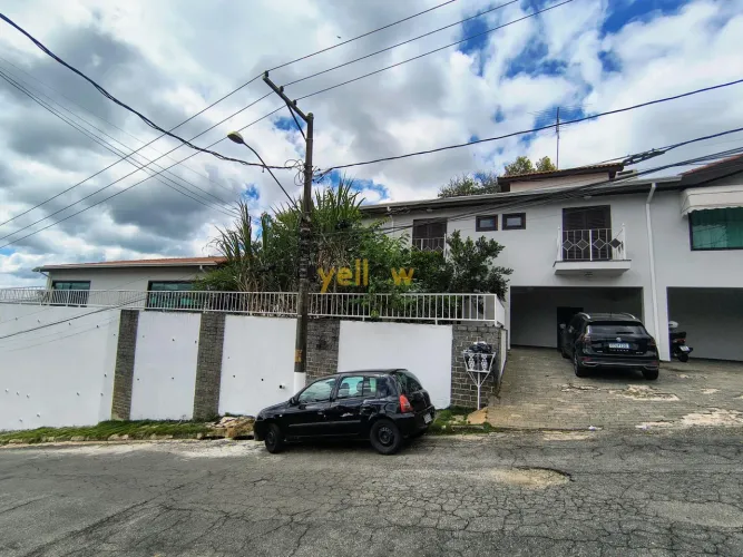 Casa em Condomínio Fechado em Condomínio Arujazinho I, II e III - Arujá, SP