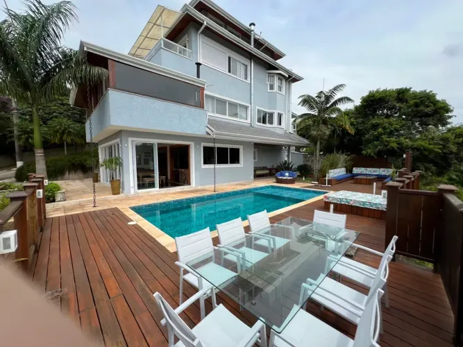 Casa em Condomínio Fechado à venda comi 1.430 m² 4 quartos em Serra da Cantareira- Mairip