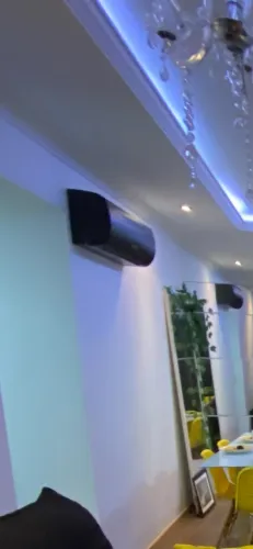 Ar split 18 000 btus envelopado em perfeito estado
