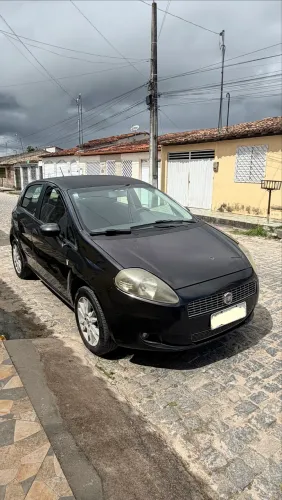 Fiat Punto Attractive Italia 1.4 F.flex 8V 5P 2012