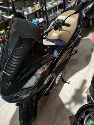 Pcx dlx 2025