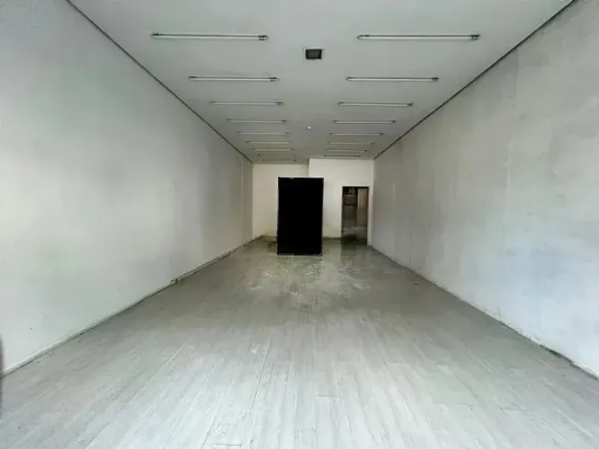 Ponto Comercial/Loja para Aluguel no Bairro Petrópolis com 59m² de Área Útil