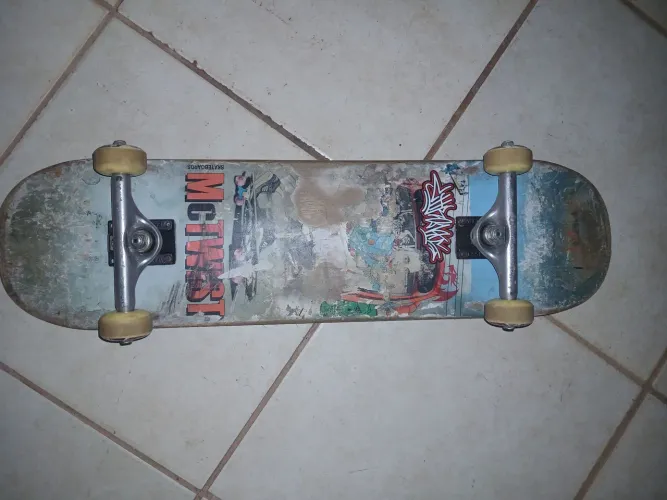 Vendo skate profissional