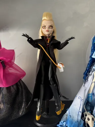 the lost boy skullector monster high