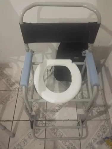 Cadeira de banho e andador