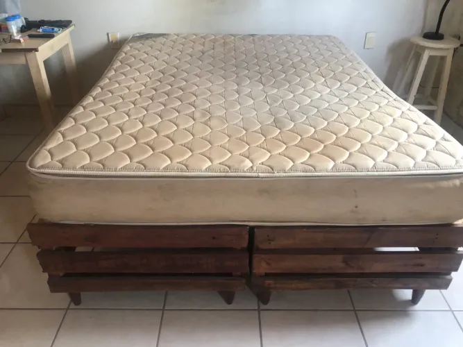 Cama casal colchão King Size molas ensacadas
