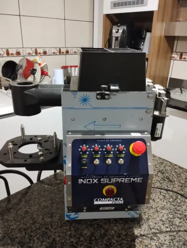 Maquinario completo para fazer coxinhas da compact print