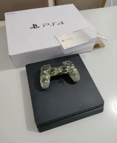 ÚNICO DONO PS4 slim com SSD de 500GB Crucial, console zerado