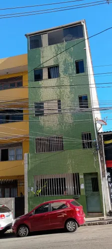 Aluga-se apartamento no Politeama de baixo